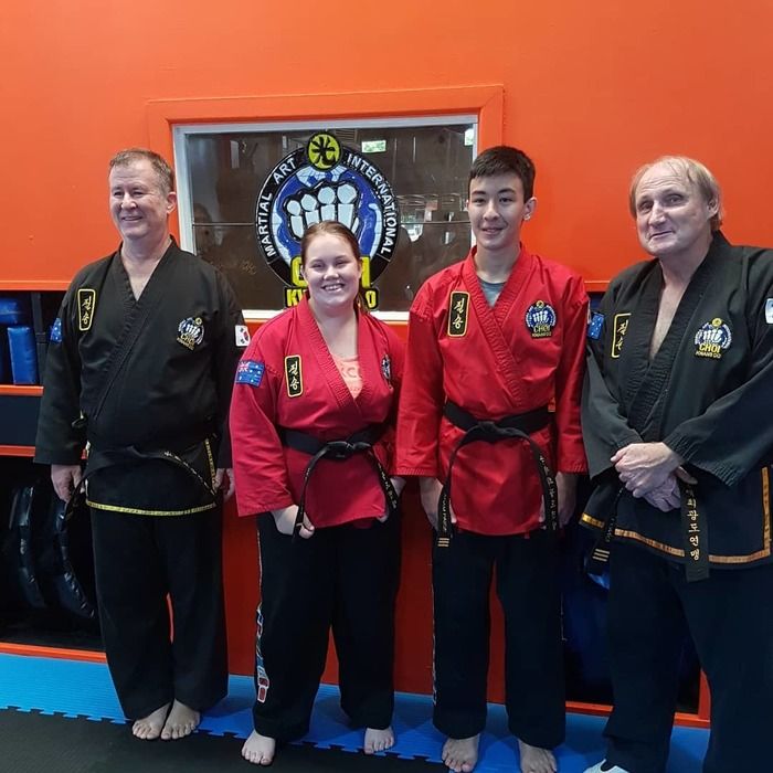 Reach your fitness and life goals together as a family!